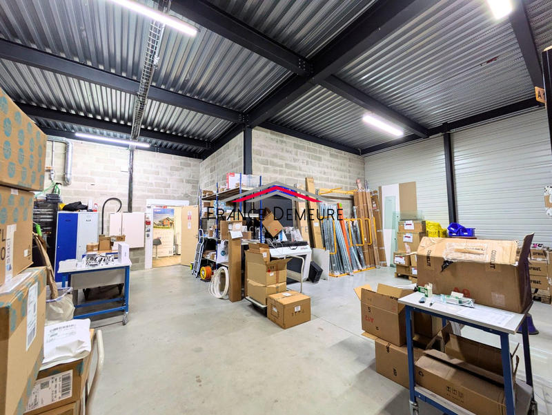 Entrepôt - 506 m²
