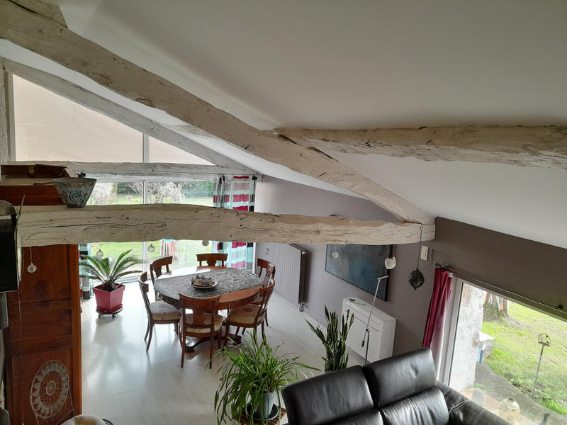 Maison - 240 m² - 8 pièces