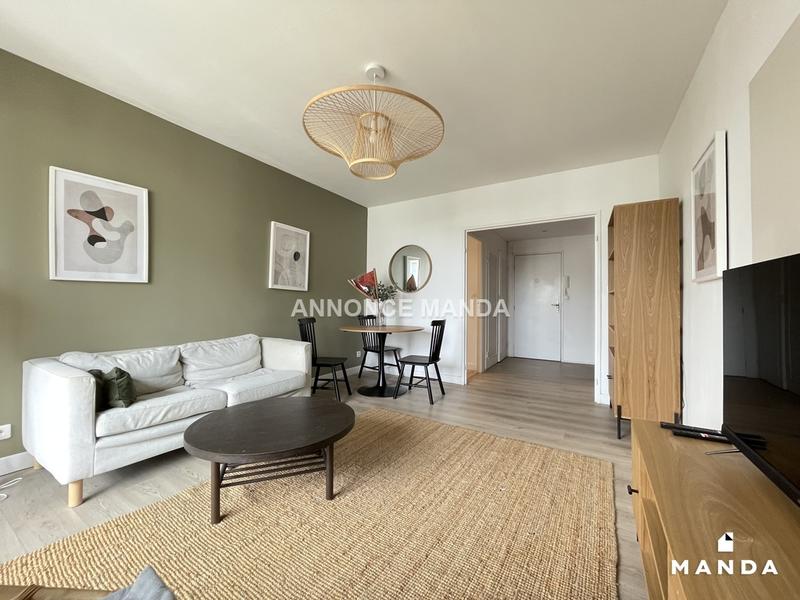 Chambre - 10 m² - 4 pièces