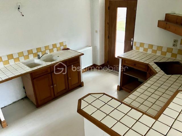 Maison en pierre - 208 m² - 4 pièces