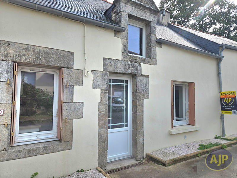 Maison - 93 m² - 4 pièces