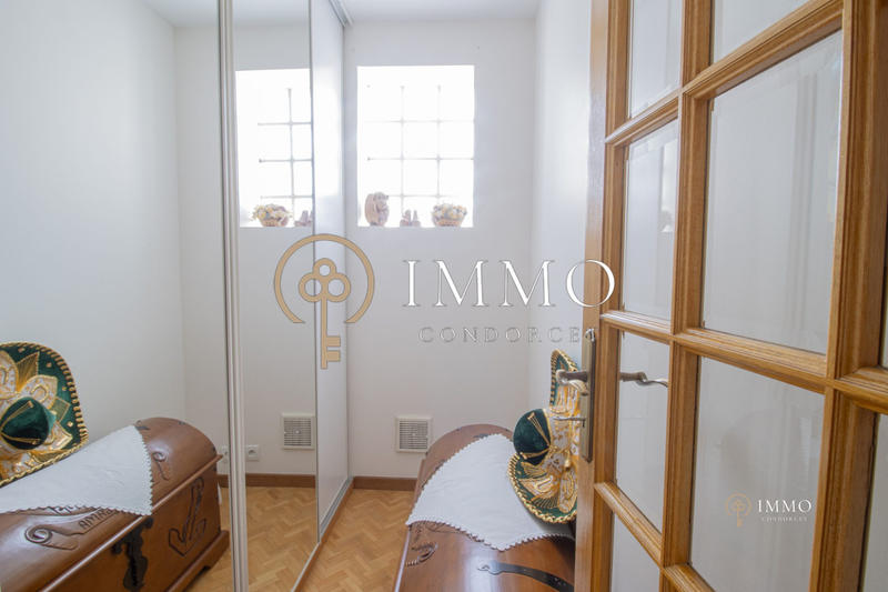 Maison - 190 m² - 7 pièces