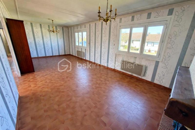 Maison - 84 m² - 4 pièces