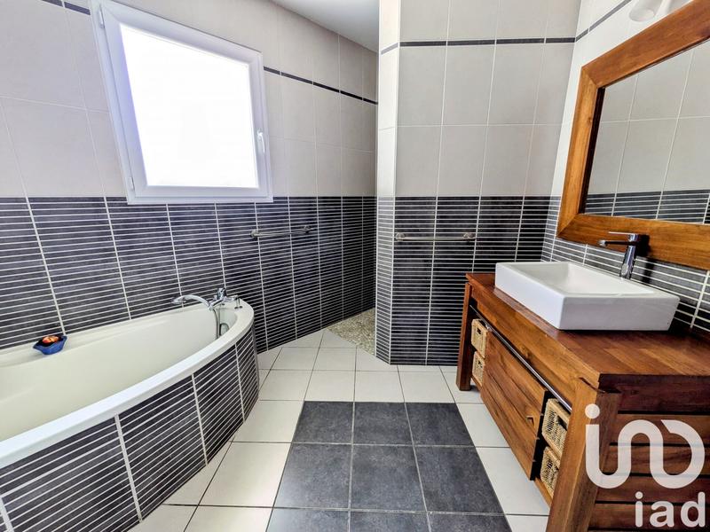 Maison - 121 m² - 4 pièces