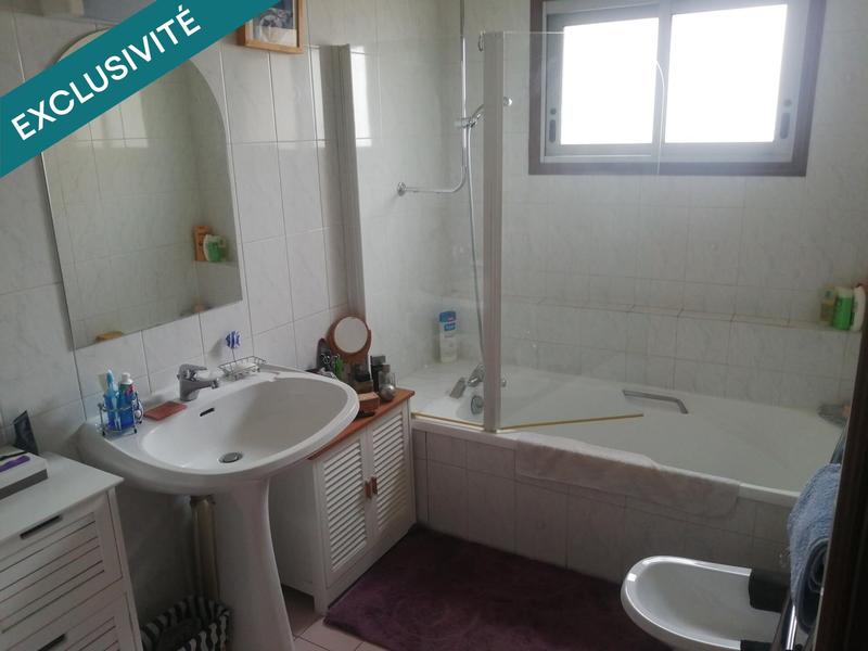 Appartement - 80 m² - 5 pièces