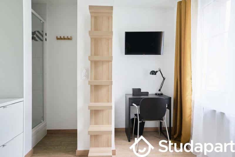 Chambre - 10 m² - 1 pièce