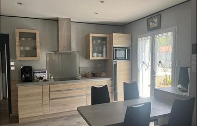 Maison traditionnelle - 81 m² - 4 pièces