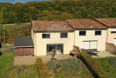 Maison - 105 m² - 5 pièces