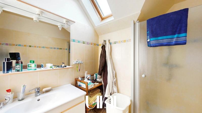 Maison - 264 m² - 8 pièces