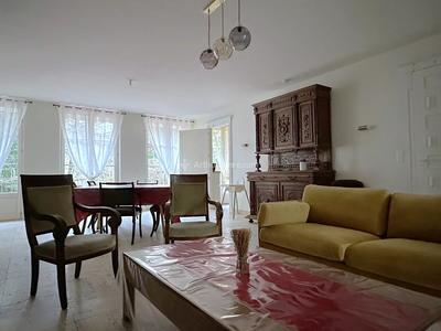 Appartement - 88 m² - 2 pièces