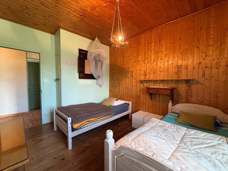 Maison - 350 m² - 10 pièces