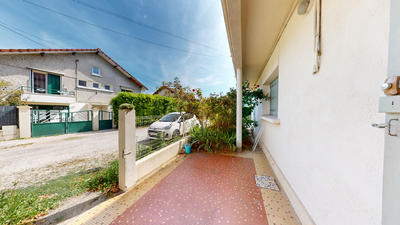 Maison - 216 m² - 8 pièces