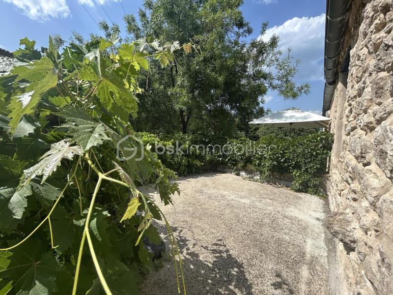 Maison de village - 80 m² - 3 pièces