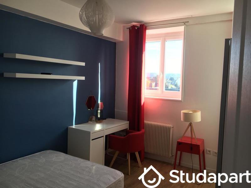 Chambre - 12 m² - 1 pièce