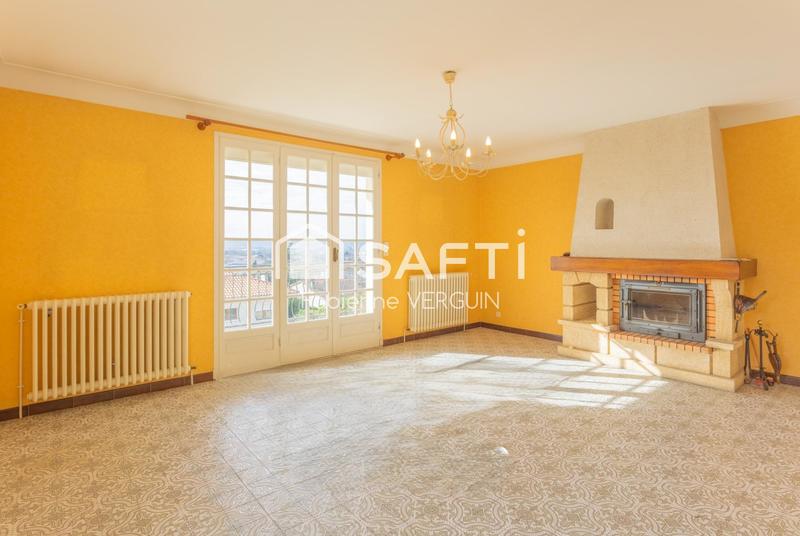 Maison - 95 m² - 5 pièces