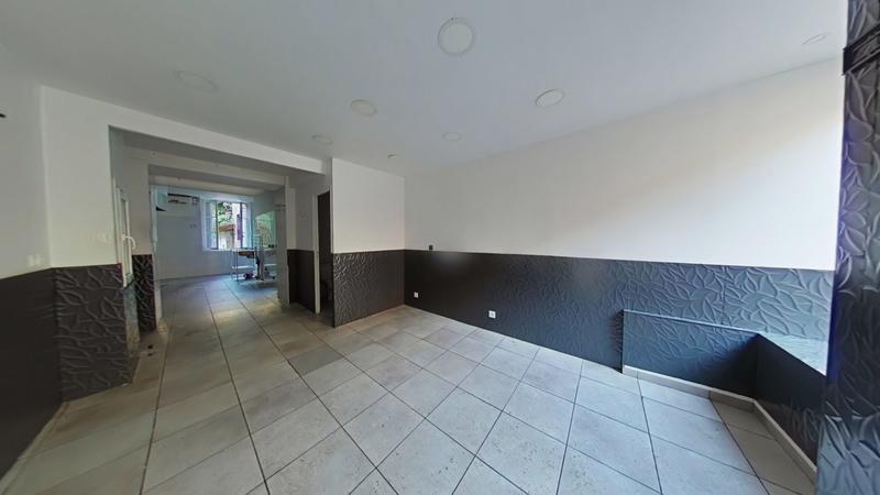 Local commercial - 43 m² - 2 pièces