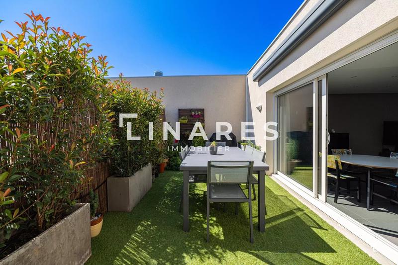 Appartement - 94 m² - 4 pièces