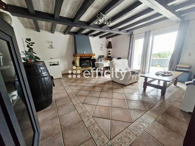 Maison - 171 m² - 5 pièces