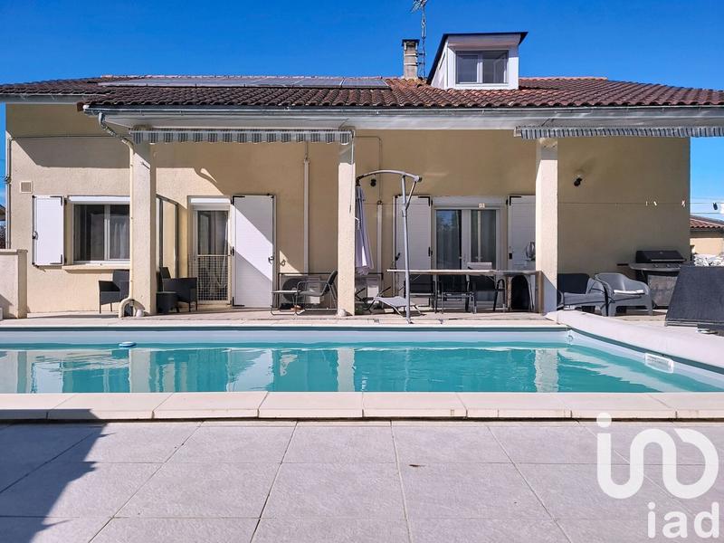 Maison - 176 m² - 8 pièces