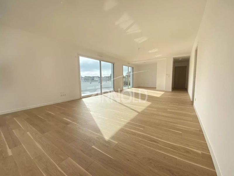 Appartement - 122 m² - 5 pièces