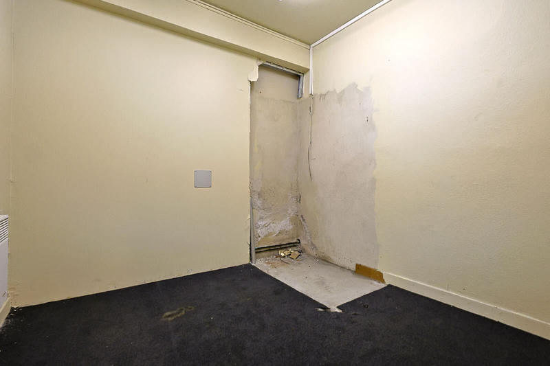 Immeuble - 140 m² - 8 pièces