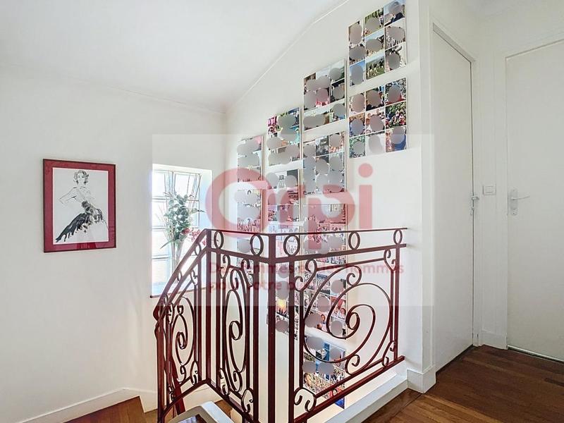 Maison - 140 m² - 7 pièces