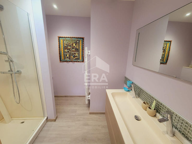 Maison - 326 m² - 7 pièces