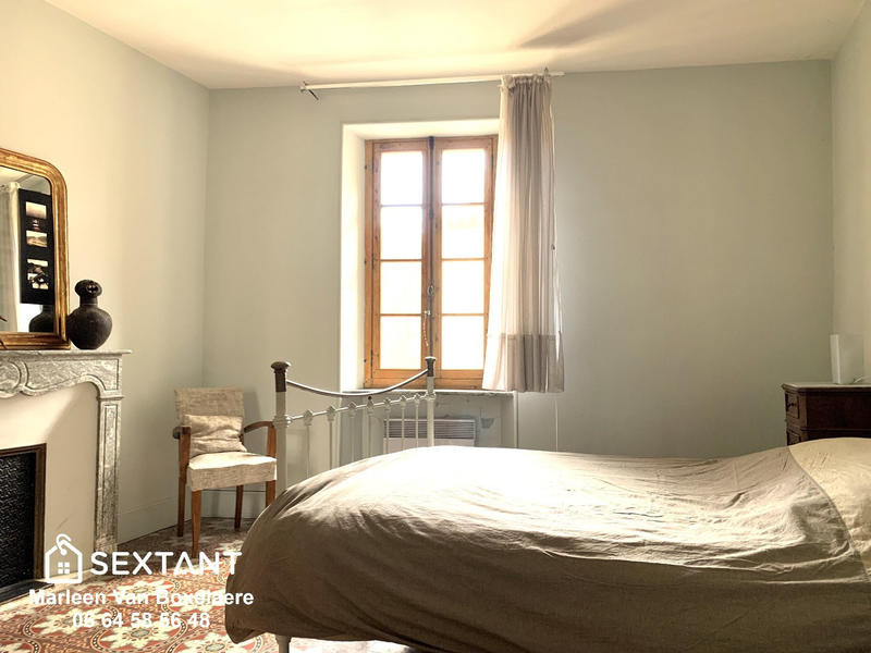 Maison - 161 m² - 6 pièces