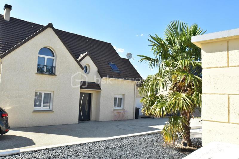 Pavillon - 158 m² - 7 pièces