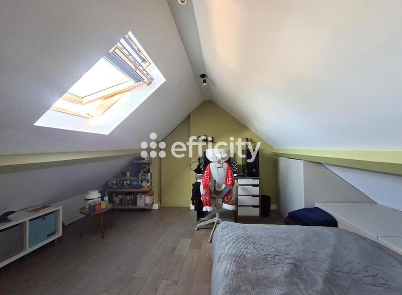 Appartement - 121 m² - 5 pièces