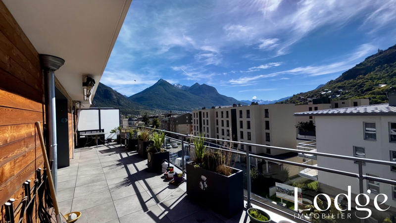 Appartement - 77 m² - 4 pièces