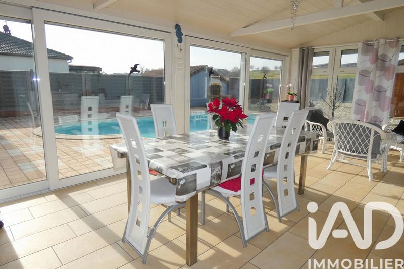 Maison - 180 m² - 7 pièces