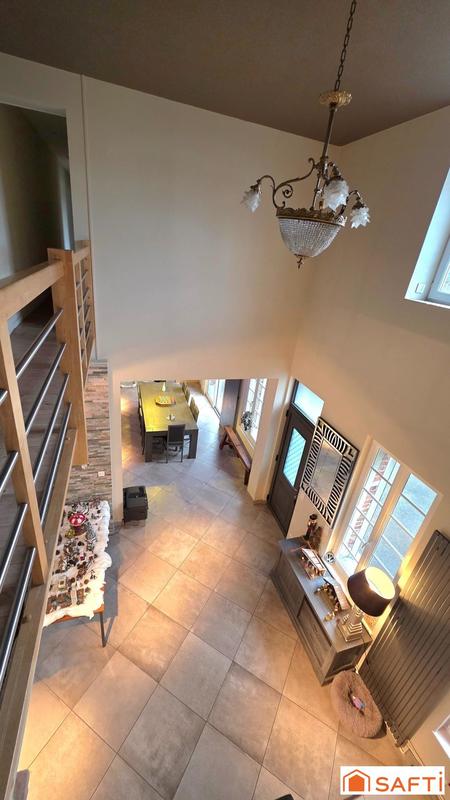 Maison - 183 m² - 5 pièces