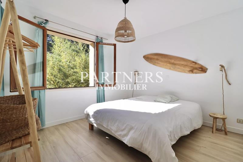 Maison - 198 m² - 5 pièces