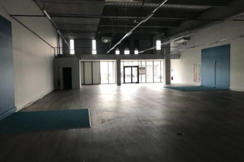 Local commercial - 446 m² - 3 pièces