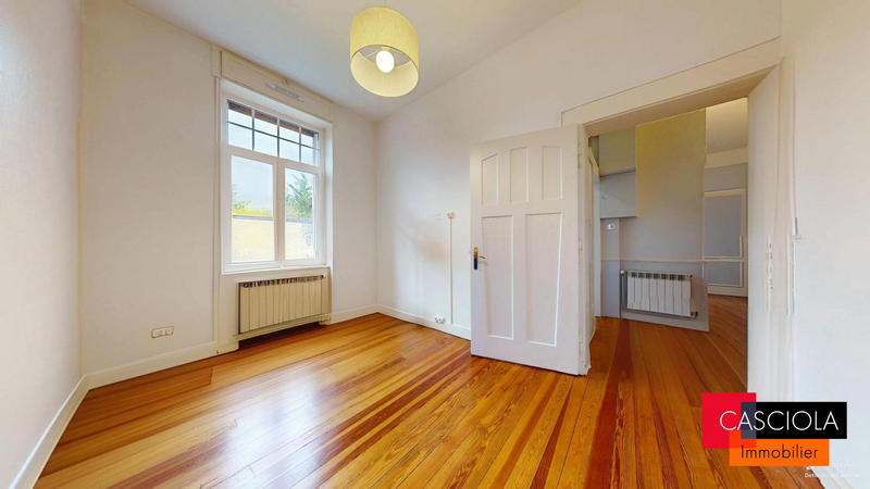 Appartement - 85 m² - 4 pièces