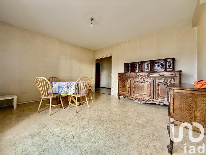 Appartement - 99 m² - 5 pièces