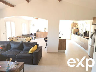 Maison traditionnelle - 135 m² - 4 pièces