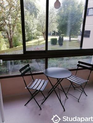 Chambre - 10 m² - 1 pièce