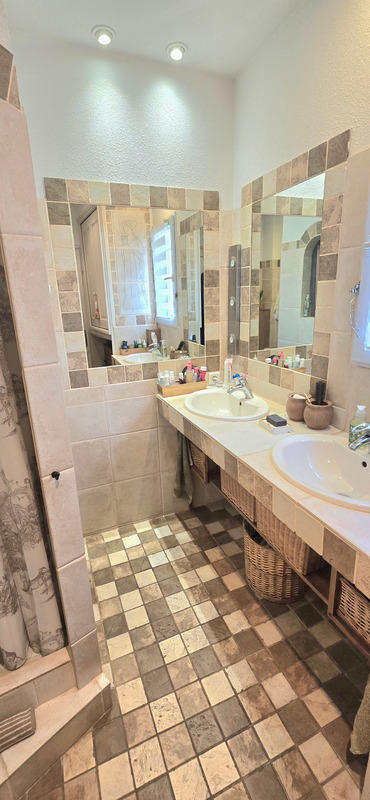 Maison - 121 m² - 5 pièces