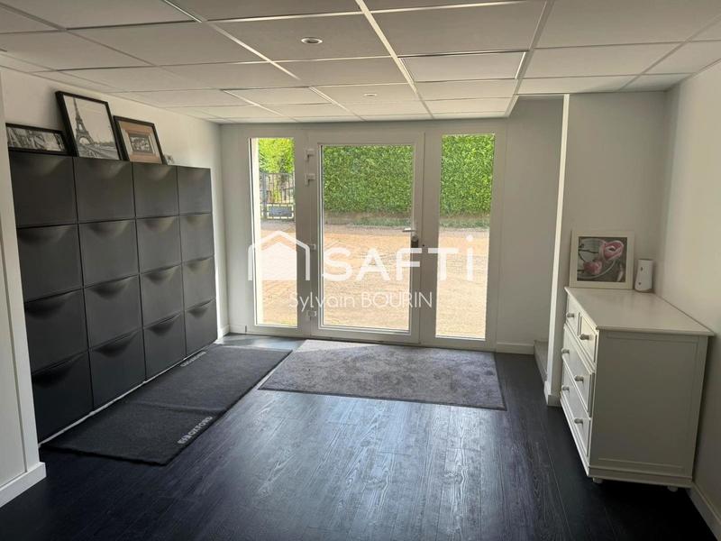 Maison - 289 m² - 9 pièces