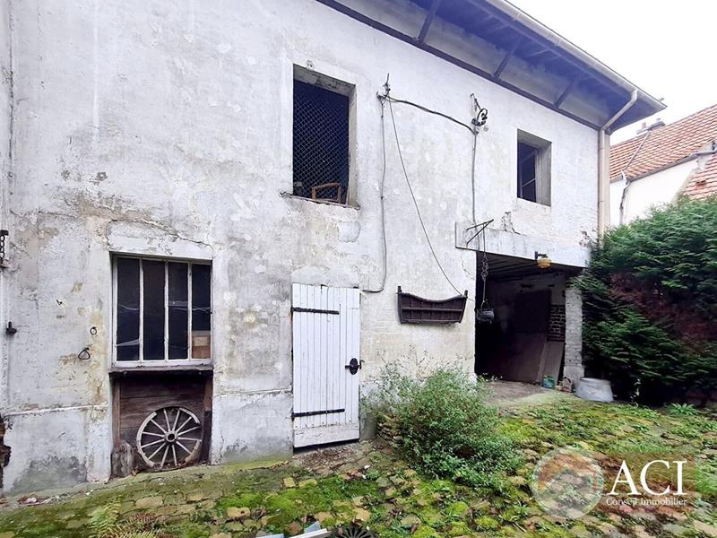Maison - 280 m² - 5 pièces