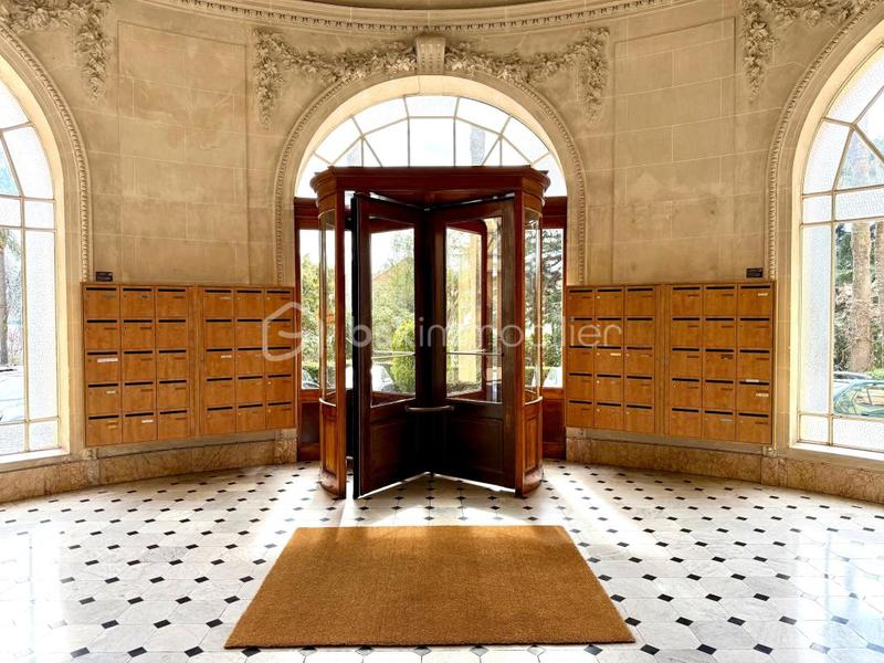 Appartement - 61 m² - 2 pièces