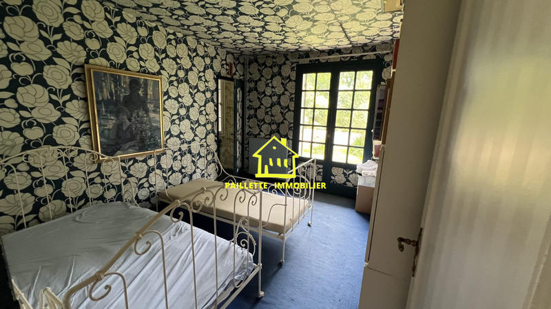 Maison - 300 m² - 9 pièces