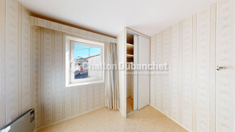 Maison - 210 m² - 9 pièces