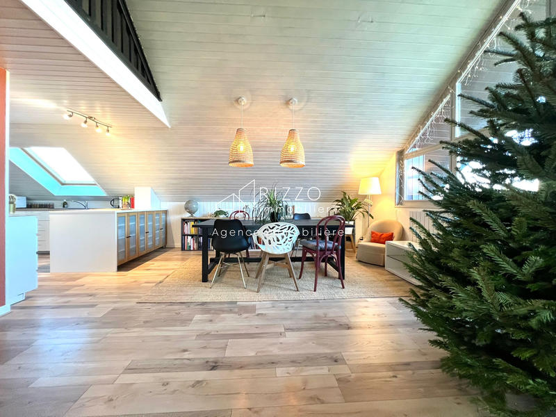 Appartement - 70 m² - 4 pièces