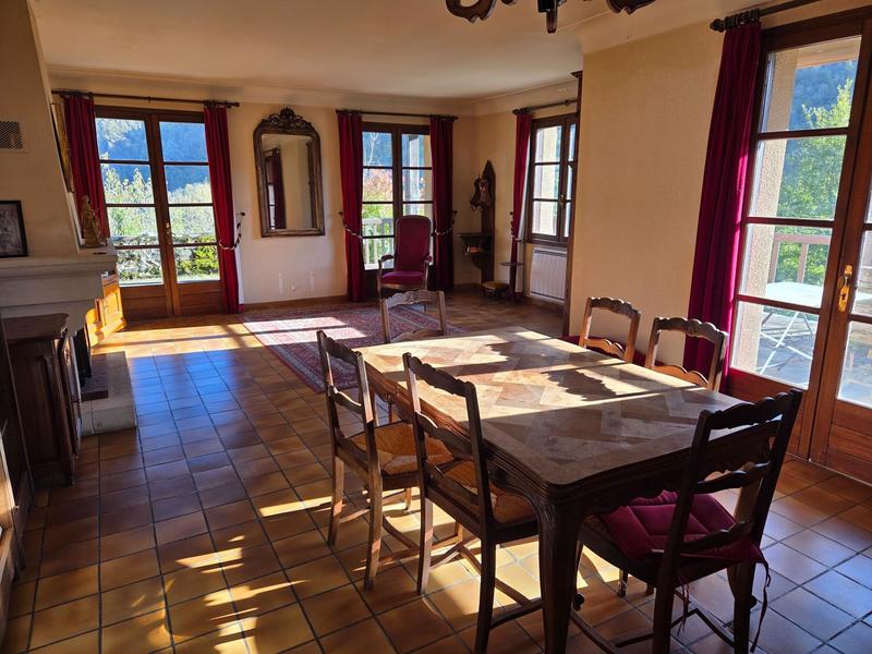 Maison - 145 m² - 5 pièces