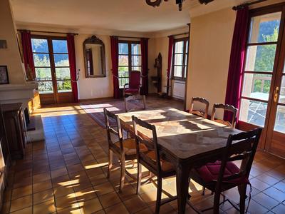 Maison - 145 m² - 5 pièces