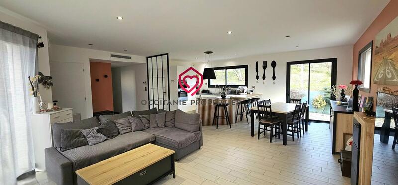 Maison - 122 m² - 5 pièces