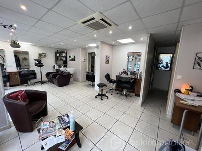 Beauté / Bien-être - 55 m²